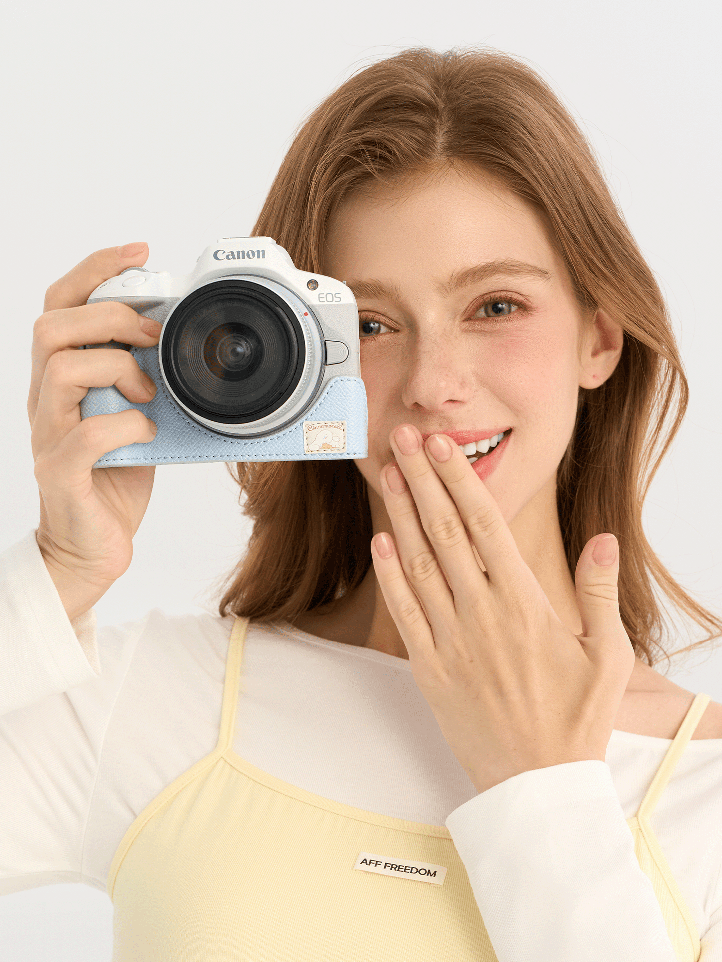 Pashari Cinnamoroll Blue Genuine Leather Camera Case for Canon R50