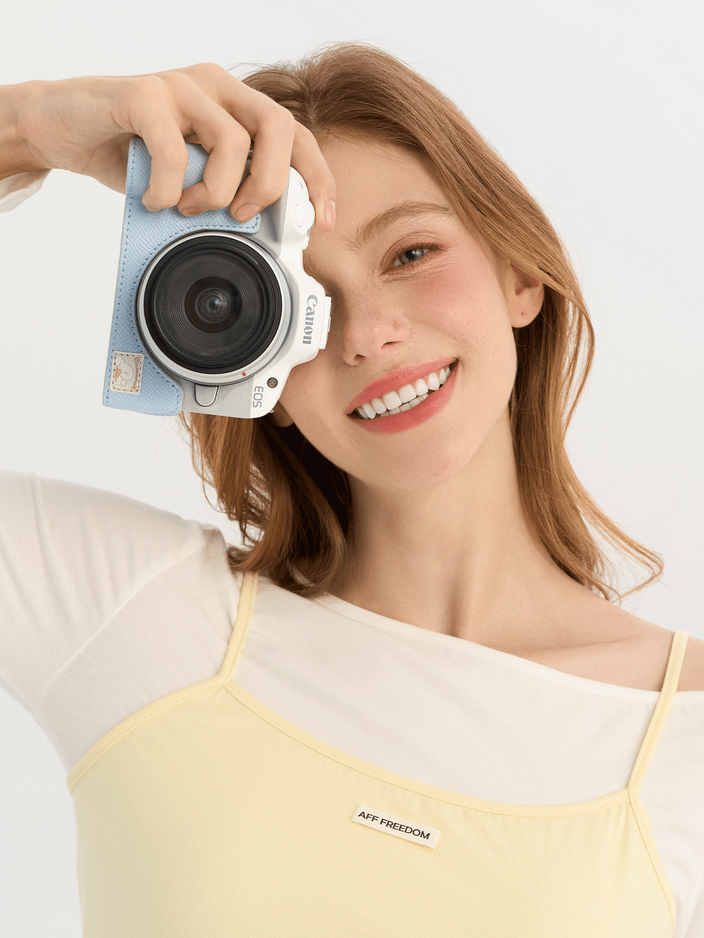 Pashari Cinnamoroll Blue Genuine Leather Camera Case for Canon R50