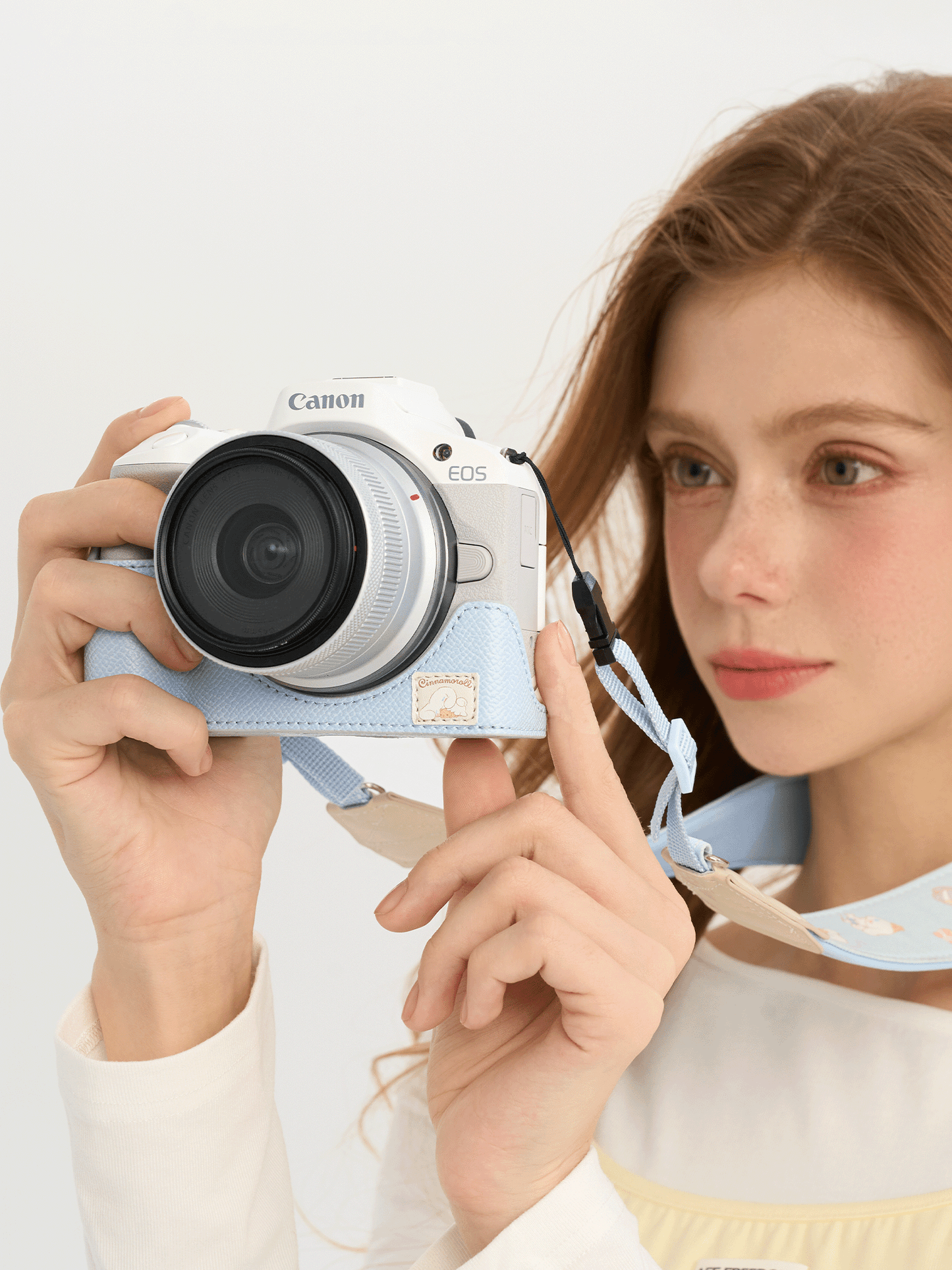 Pashari Cinnamoroll Blue Genuine Leather Camera Case for Canon R50